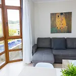 Apartagal-mar De או ויסדו